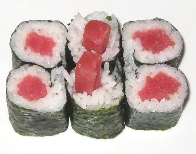 Tuna Roll.