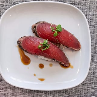 Seared Tuna Sushi